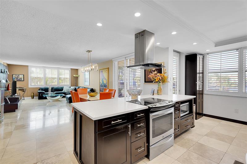 Image 2 of 55 For 1401 Ocean Dr  204
