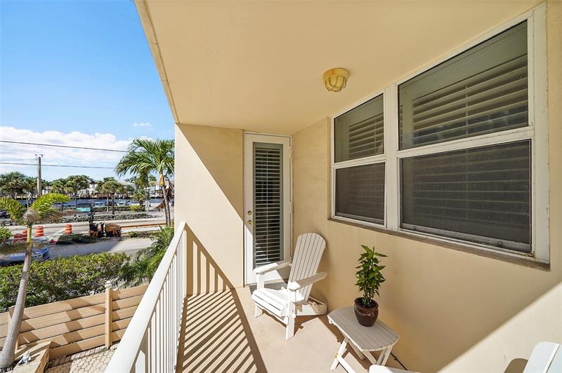 Image 39 of 55 For 1401 Ocean Dr  204
