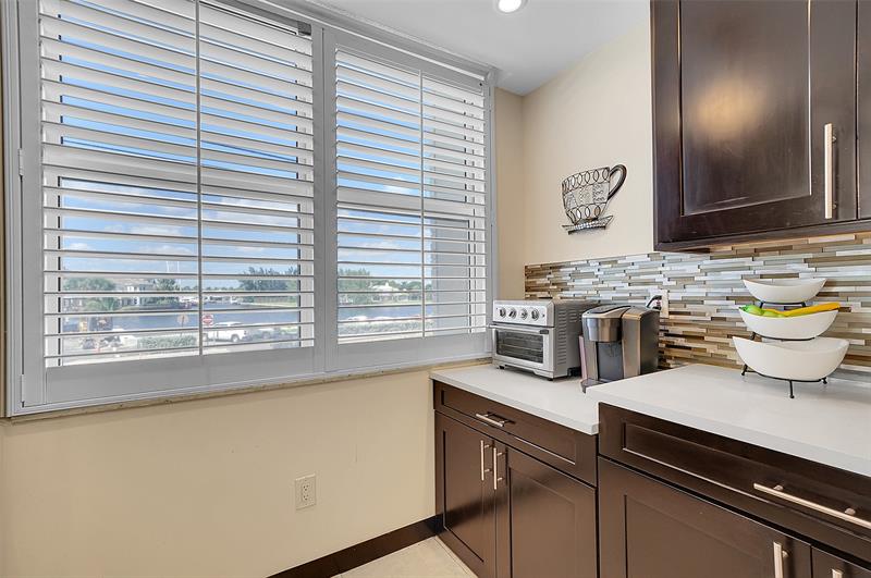 Image 8 of 55 For 1401 Ocean Dr  204