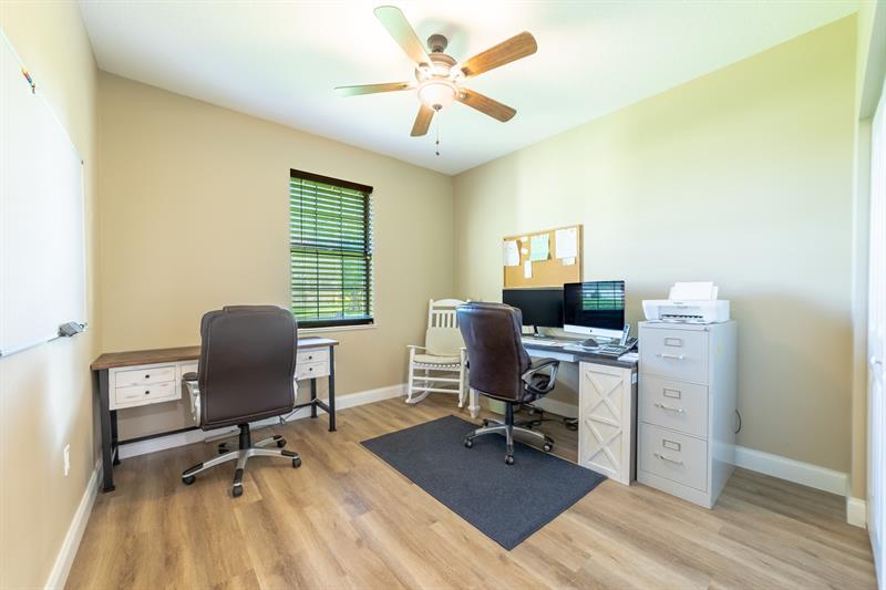 Image 24 of 32 For 2322 2nd Ct  