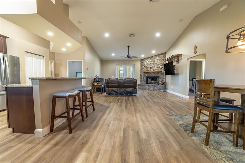 Image 9 of 32 For 2322 2nd Ct  