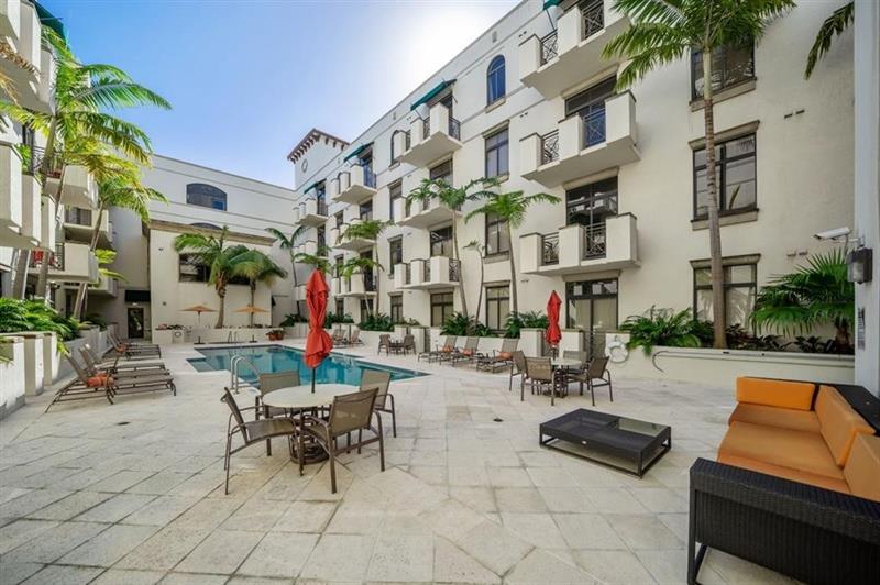 Image 3 of 17 For 1805 Ponce De Leon Blvd  634