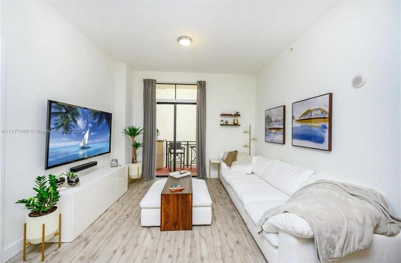 Image 5 of 17 For 1805 Ponce De Leon Blvd  634