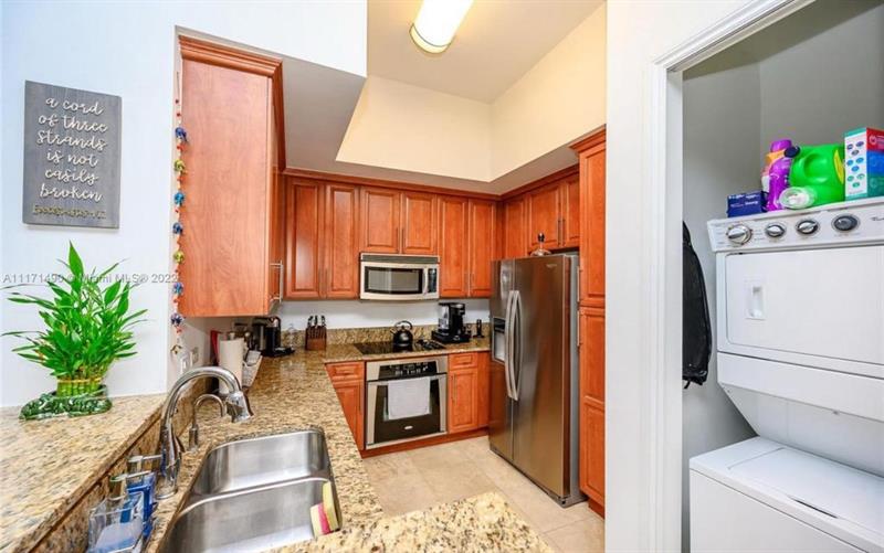 Image 8 of 17 For 1805 Ponce De Leon Blvd  634