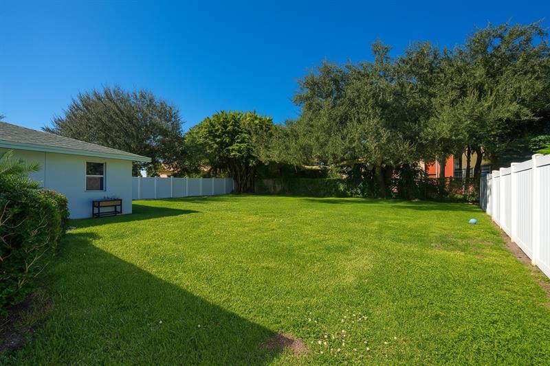 Image 4 of 17 For 2745 Omega Place
