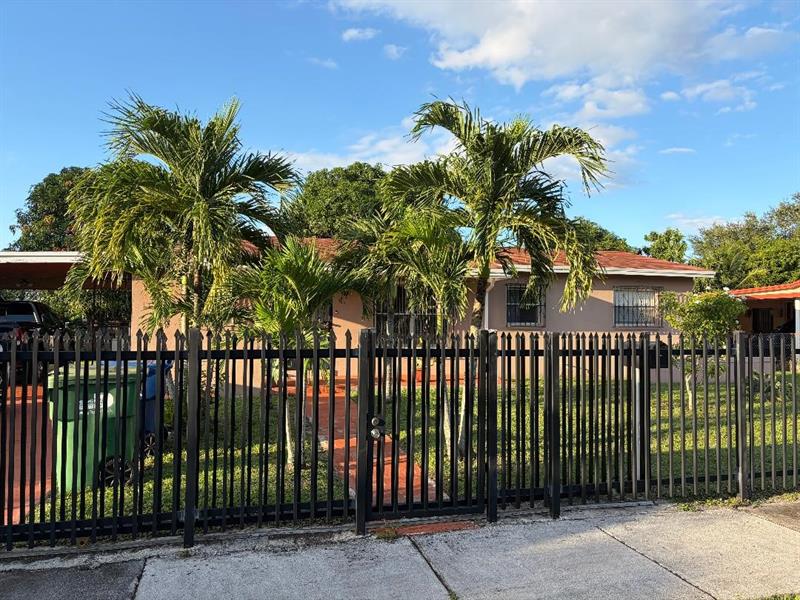 Image 3 of 22 For 3513 181st St