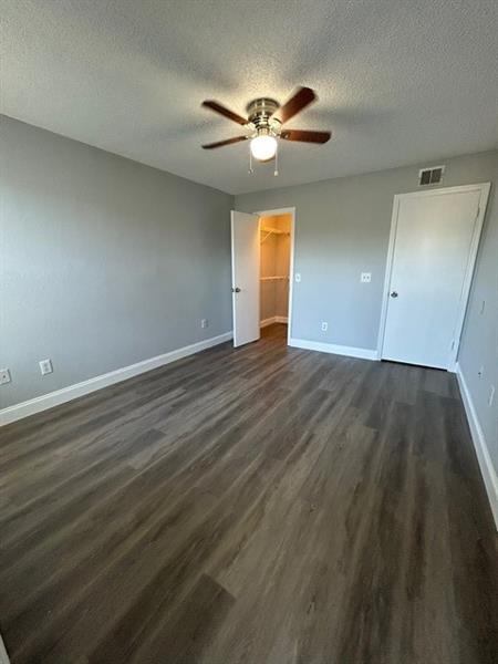 Image 10 of 28 For 1401 Village Blvd  923