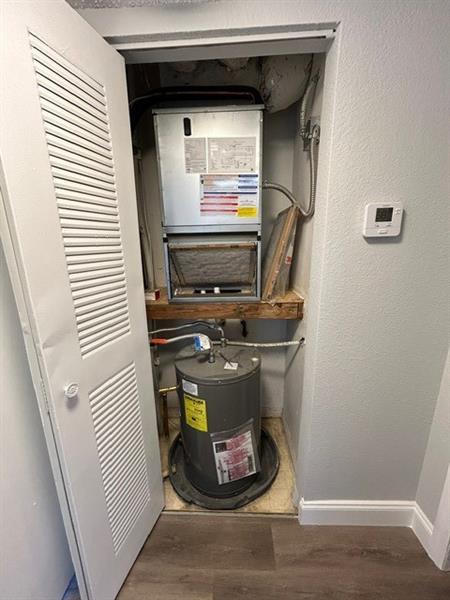 Image 15 of 28 For 1401 Village Blvd  923