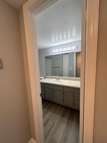 Image 16 of 28 For 1401 Village Blvd  923