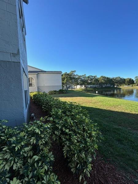 Image 25 of 28 For 1401 Village Blvd  923