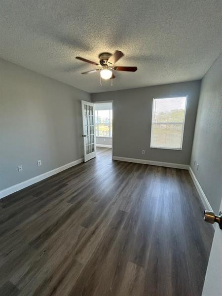 Image 9 of 28 For 1401 Village Blvd  923