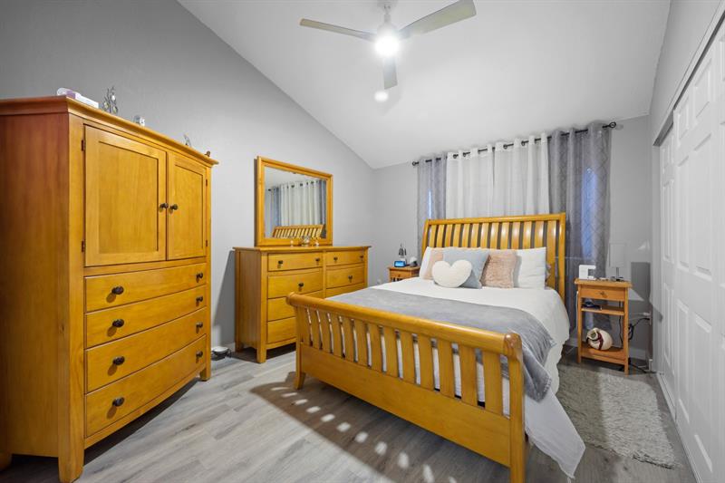 Image 18 of 22 For 8010 152nd Ave  205