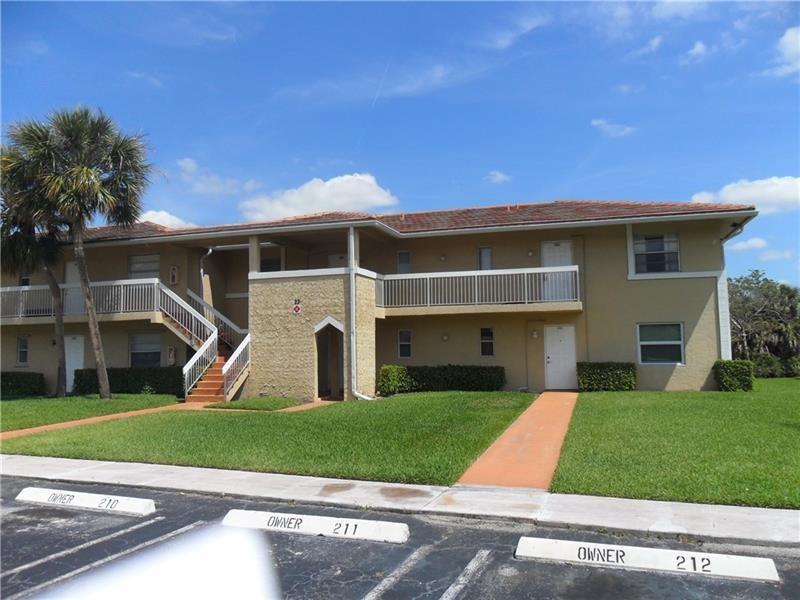 Image 30 of 36 For 930 Twin Lakes Dr  8-p
