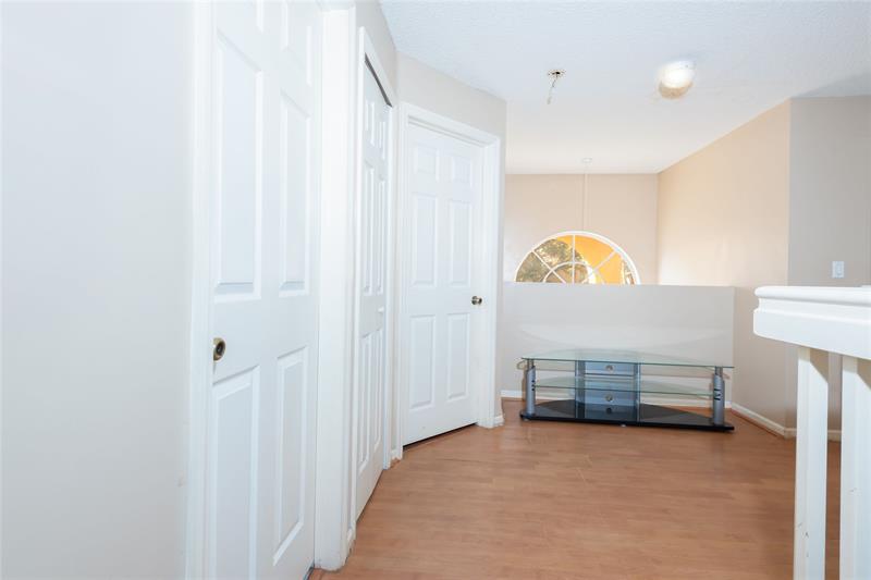 Image 13 of 21 For 14015 Forest Oak Cir  14015