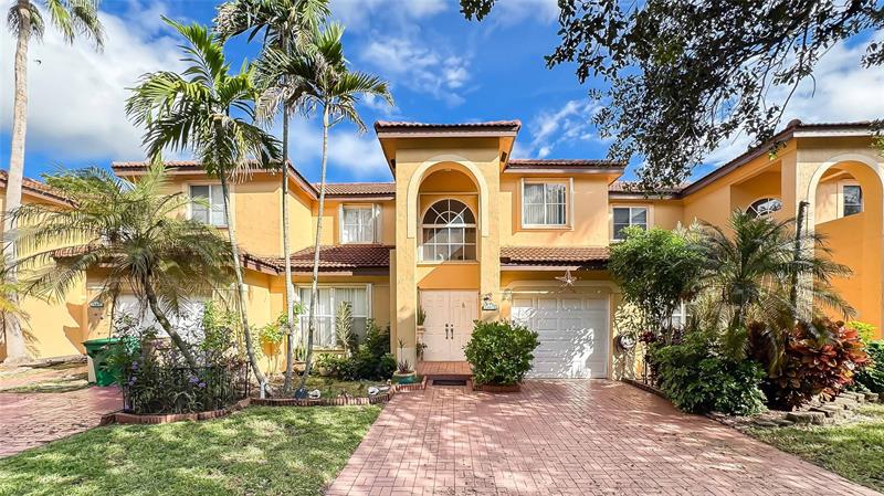 Image 4 of 21 For 14015 Forest Oak Cir  14015