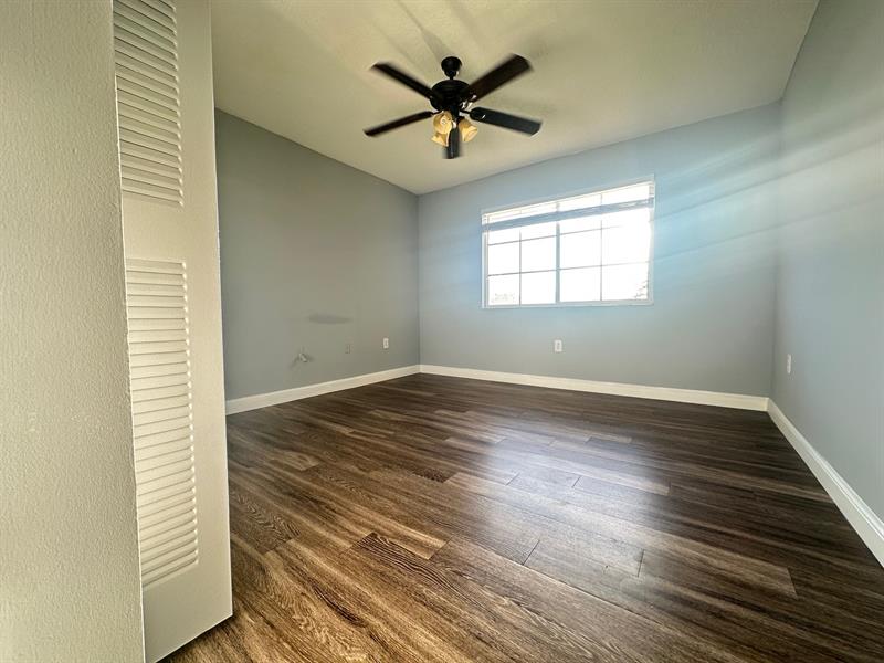 Image 11 of 21 For 3760 Mediterranean Ln  212
