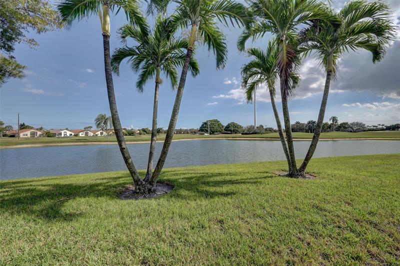 Image 37 of 37 For 6014 Golf Villas Dr