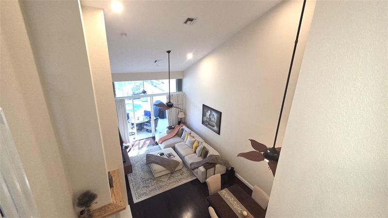 Image 13 of 22 For 504 Palm Aire Dr  504