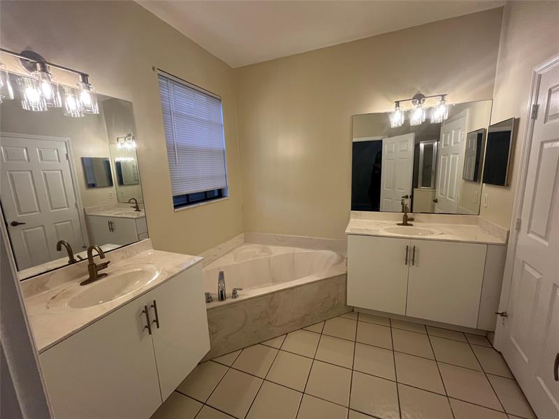 Image 4 of 15 For 1780 Via Rossa