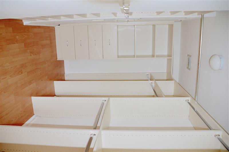 Image 18 of 32 For 533 3rd Ave  141