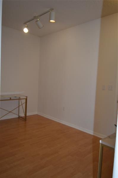 Image 20 of 32 For 533 3rd Ave  141