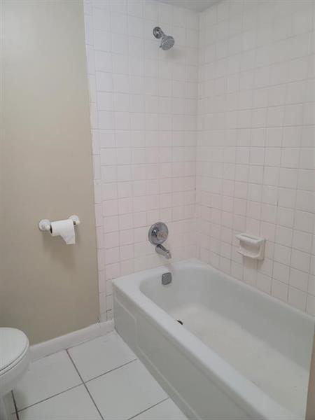 Image 16 of 17 For 4324 9th Ave  7-3b