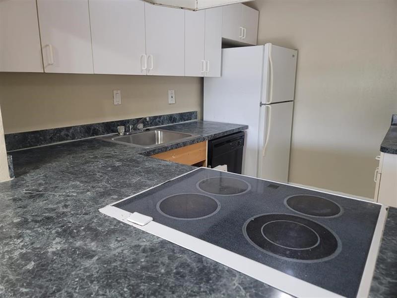 Image 3 of 17 For 4324 9th Ave  7-3b