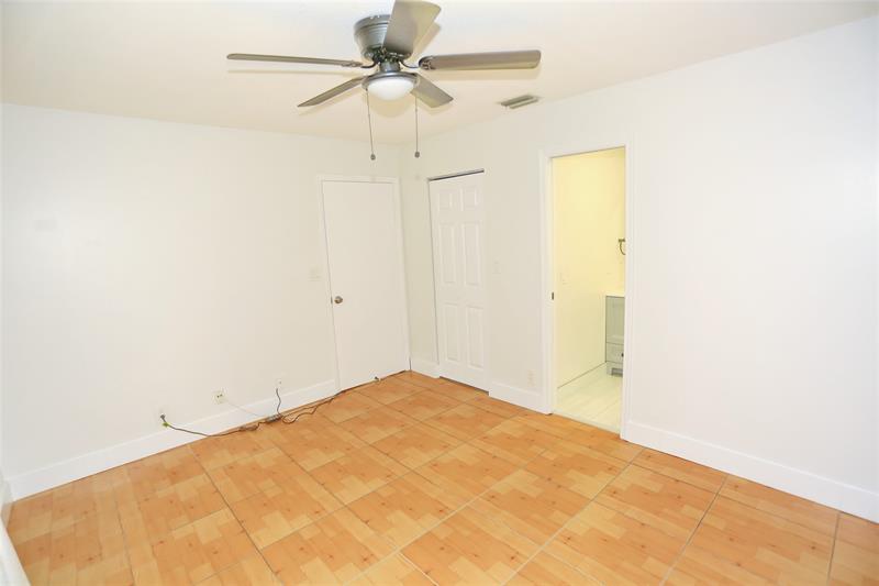 Image 12 of 37 For 6616 Parkway Dr  6616