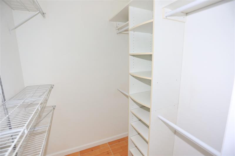 Image 13 of 37 For 6616 Parkway Dr  6616