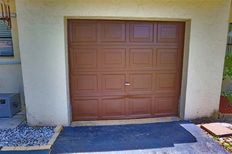 Image 22 of 37 For 6616 Parkway Dr  6616