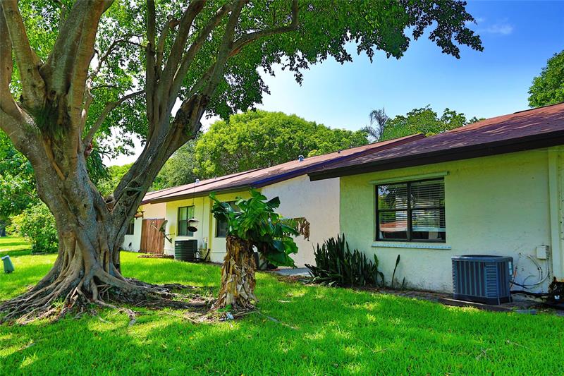 Image 25 of 37 For 6616 Parkway Dr  6616