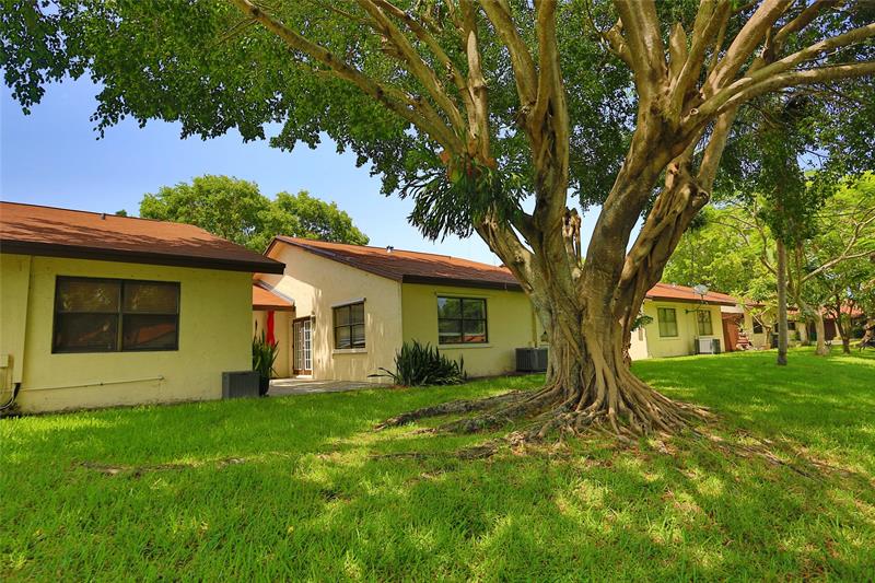 Image 27 of 37 For 6616 Parkway Dr  6616