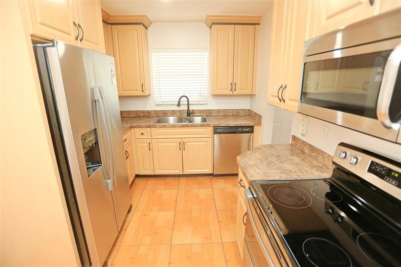 Image 30 of 37 For 6616 Parkway Dr  6616
