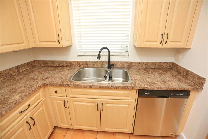 Image 31 of 37 For 6616 Parkway Dr  6616