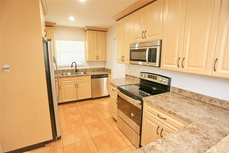 Image 34 of 37 For 6616 Parkway Dr  6616