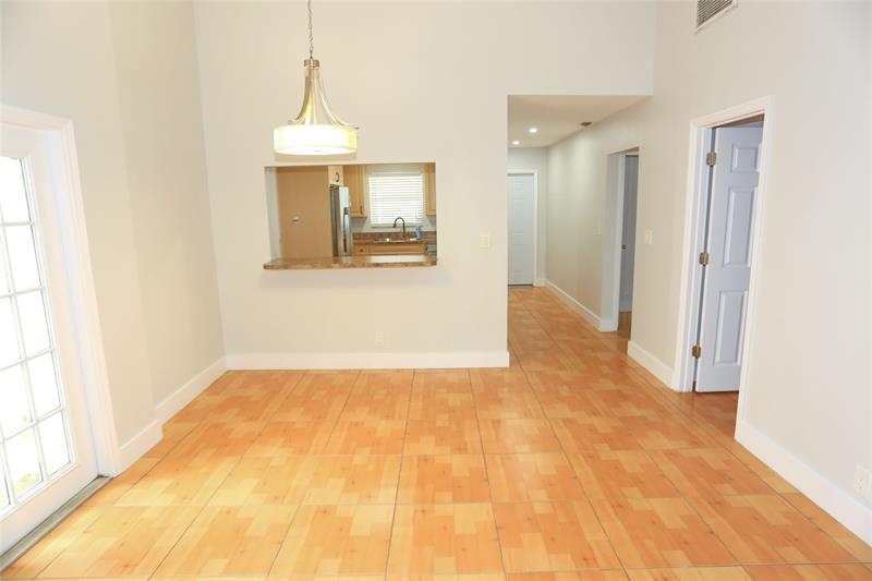 Image 8 of 37 For 6616 Parkway Dr  6616