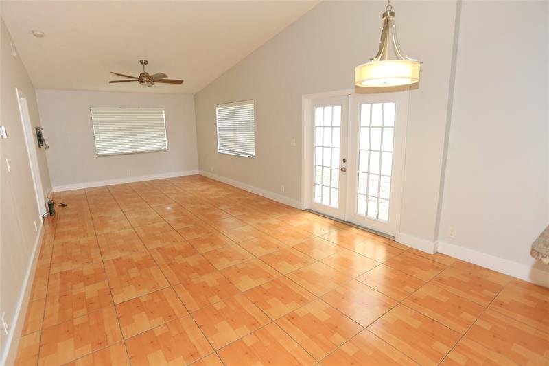 Image 9 of 37 For 6616 Parkway Dr  6616