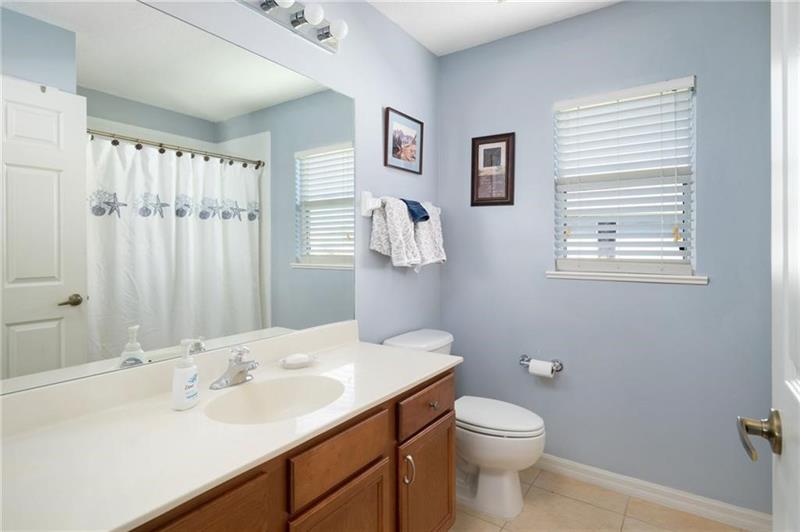 Image 28 of 36 For 935 Southlakes Way