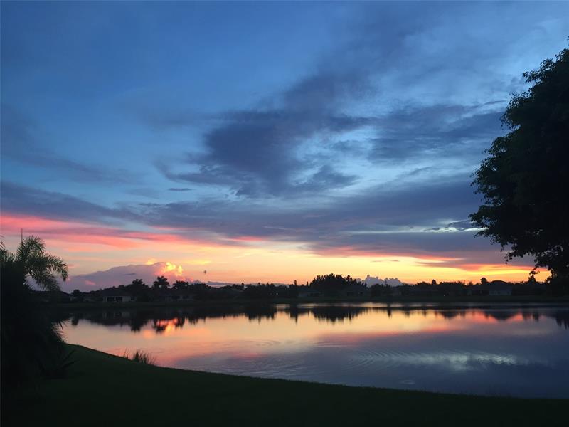 Image 36 of 36 For 935 Southlakes Way