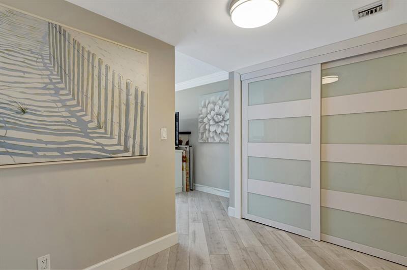 Image 16 of 43 For 4100 Galt Ocean Dr  305