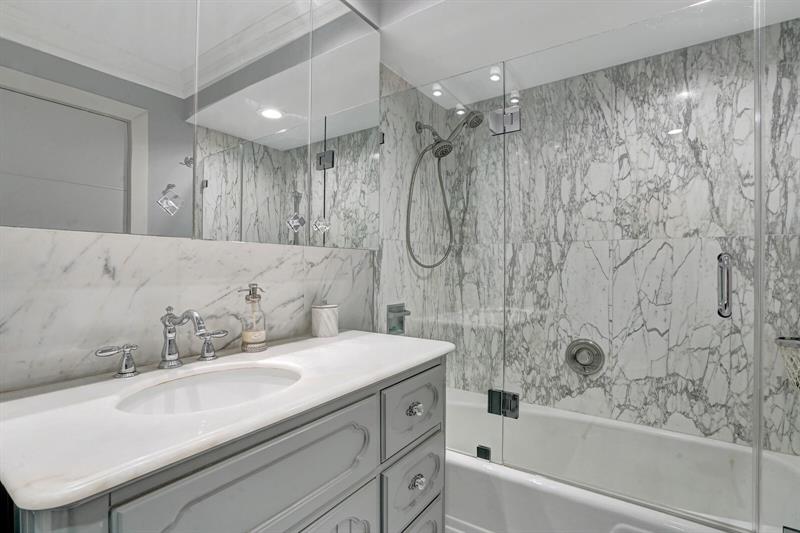 Image 19 of 43 For 4100 Galt Ocean Dr  305