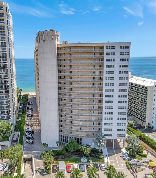 Image 32 of 43 For 4100 Galt Ocean Dr  305