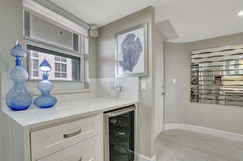 Image 6 of 43 For 4100 Galt Ocean Dr  305
