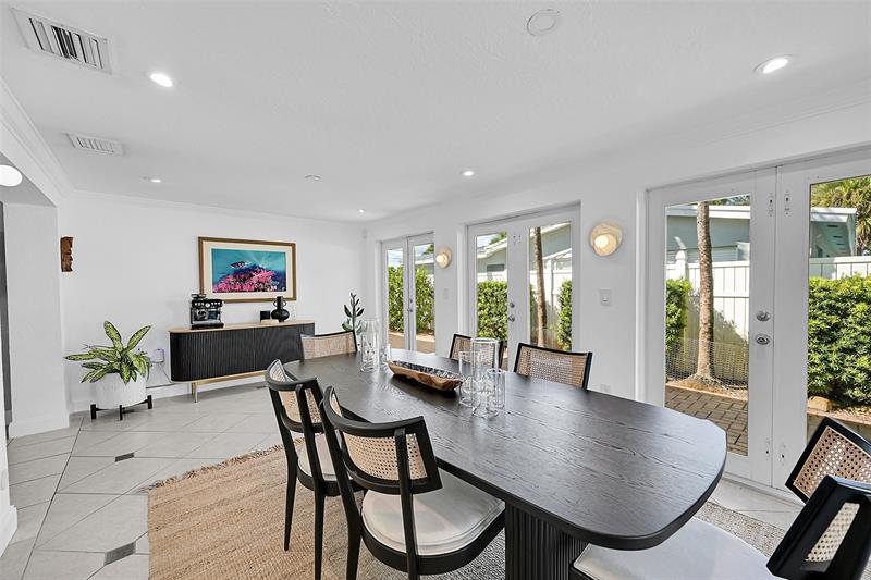 Image 14 of 47 For 281 18th Ct  