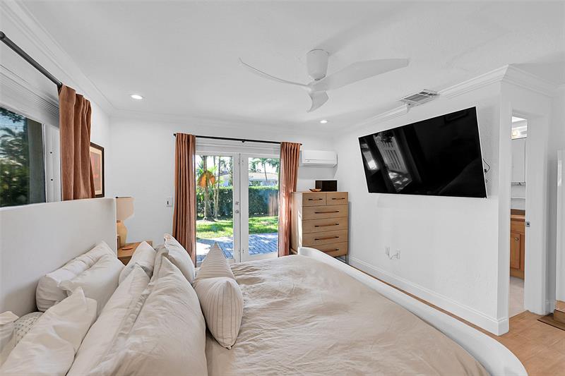 Image 16 of 47 For 281 18th Ct  
