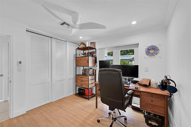 Image 20 of 47 For 281 18th Ct  