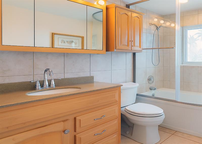 Image 22 of 47 For 281 18th Ct  