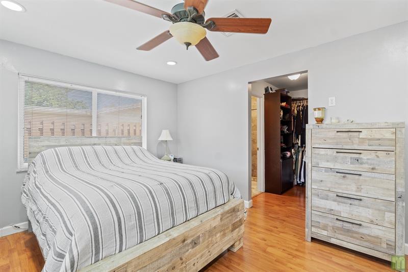 Image 25 of 43 For 3161 65th Dr