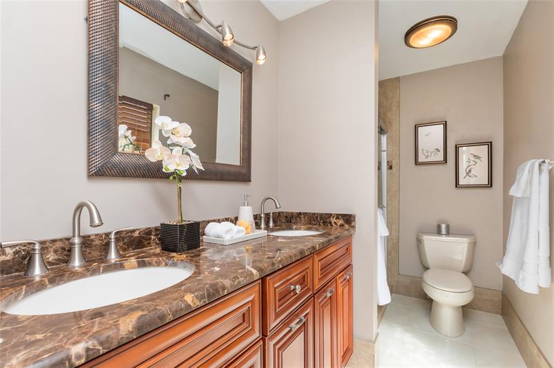 Image 22 of 27 For 21011 Windemere Ln