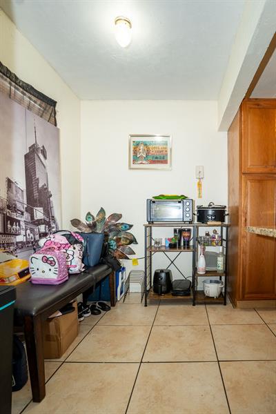 Image 11 of 25 For 3110 Pine Island Rd  304